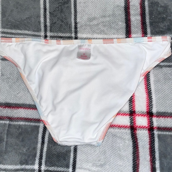 Target Bikini Top/Bottom Set - Picture 2 of 6